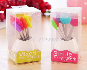 精致生活小物 不銹鋼陶瓷底座可愛笑臉水果叉，讓甜品時光更有趣